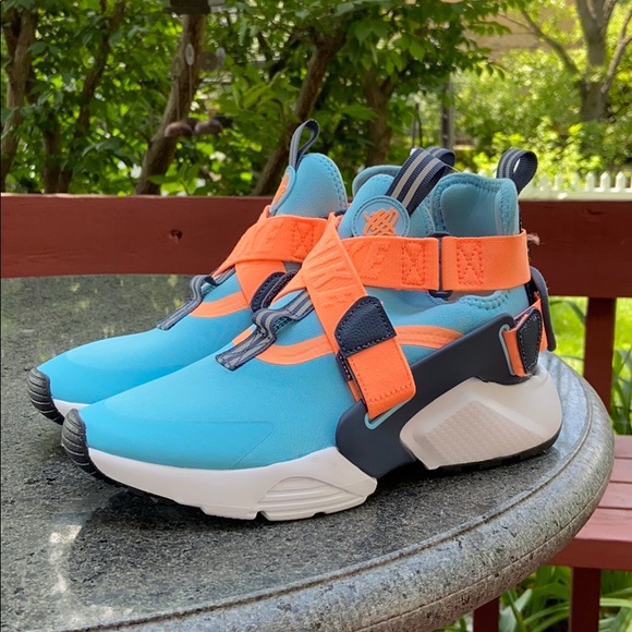 Nike Other - NWOT nike huarache city running shoes/sneakers